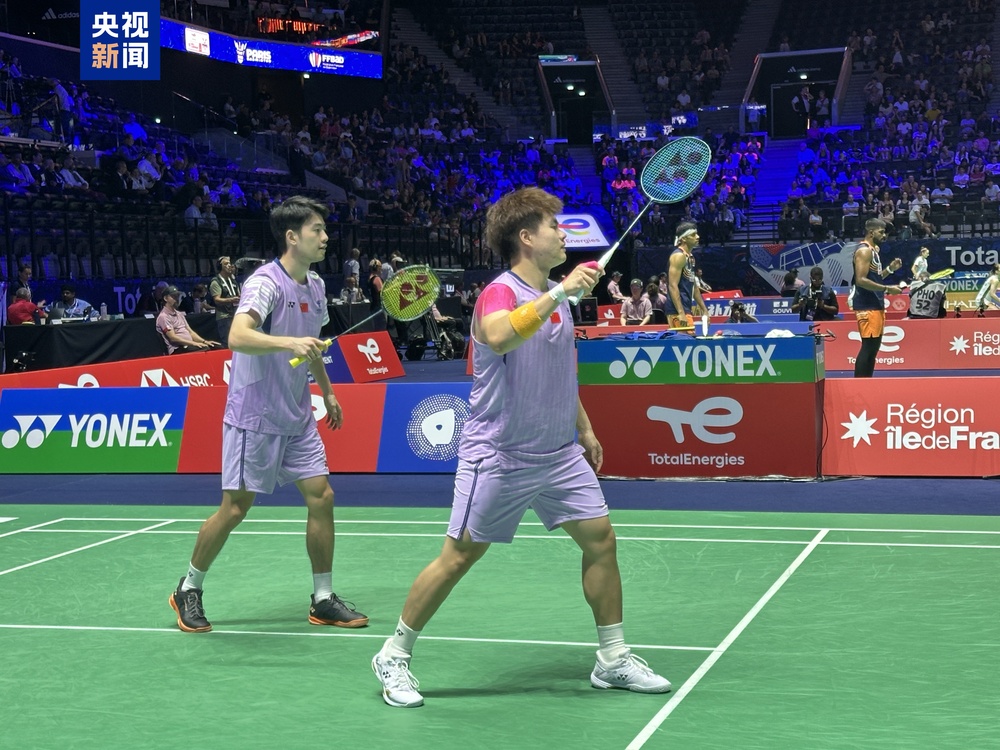 体育李霄鹏已赶赴北京 国足新教练组或中西合璧