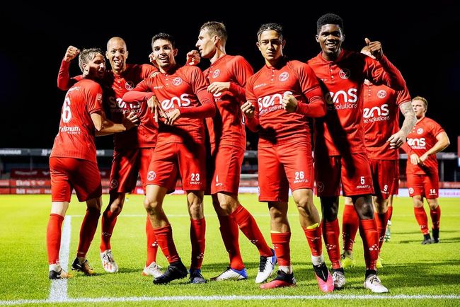 体育女排联赛：先拔头筹 江苏女排客场3-0北京女排